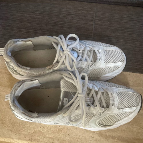 New Balance athletic shoes used, size 40.5, white and gray