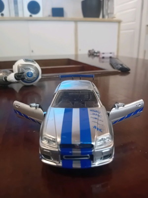 Nissan Skyline GT R toy car used, scale 1:32