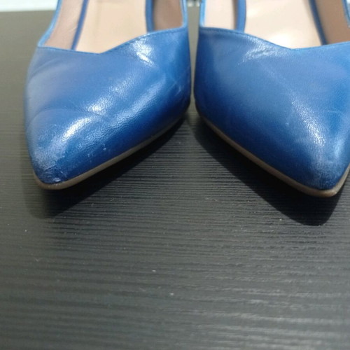 Marian blue pointed pumps like new, size 38