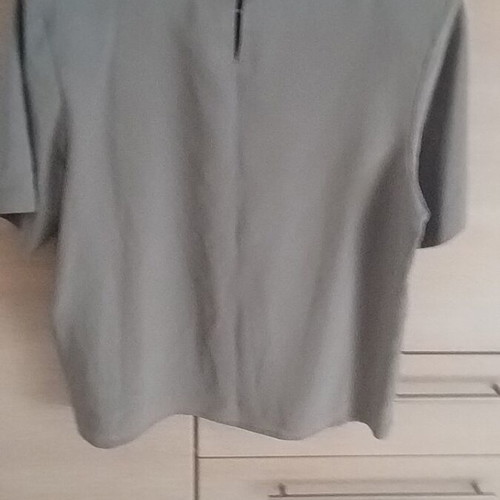 Women's blouse short sleeve size 14 like new, pistachio color