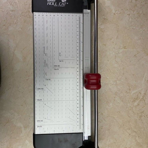 M+R Roll Cat 32cm aluminum guillotine trimmer new, unused