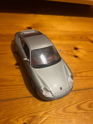 Burago Porsche 911 Carrera 1997 used model with broken plastic wheel
