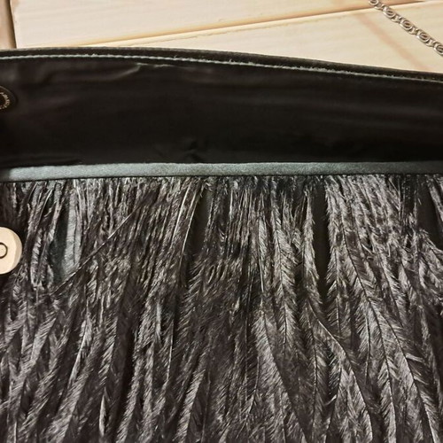 Evening bag with feathers satin closure like new, black
