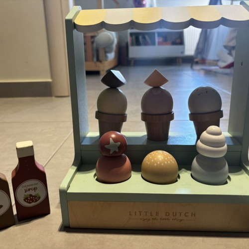 Little Dutch Wooden Ice Cream Shop Set like new, complete