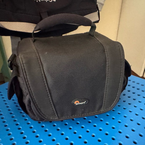 Lowe Pro camera bag used in excellent condition
