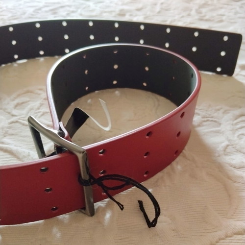 Hugo Boss women's leather belt new, triple buckle, size 90, red