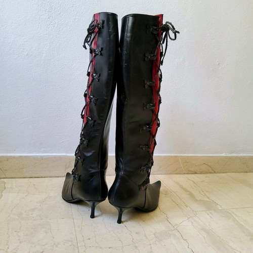 Bournazos vintage y2k deadstock leather kitten heel boots