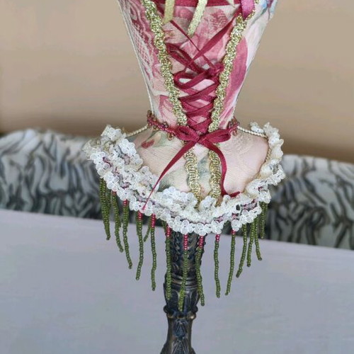 Decorative metal sculptures new, dancing couple and doll