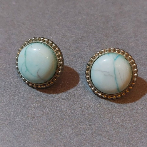 Vintage stud earrings with stone like new, turquoise and gold color