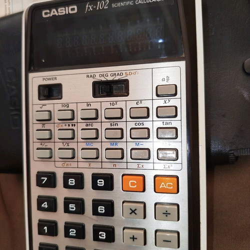 Calculadora Casio fx-102 vintage μεταχειρισμένη για ανταλλακτικά