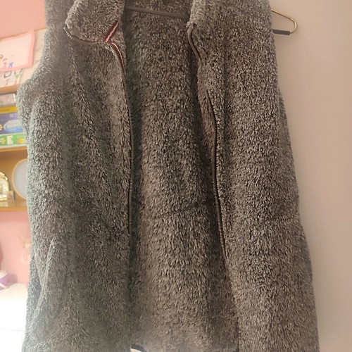 Mc Kinley women's sleeveless fur vest like new, gray, size M