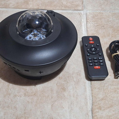 Starry projector like new