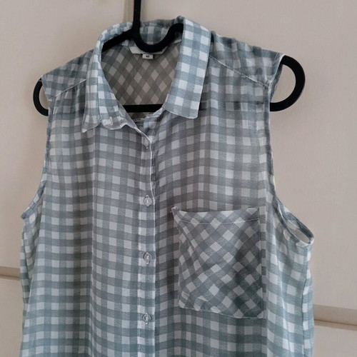 Tally Weijl shirt like new, size Large