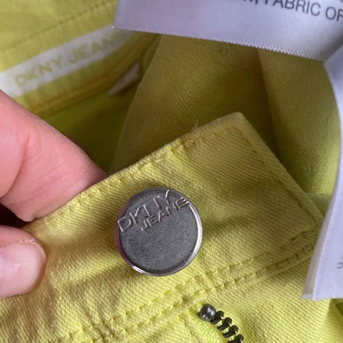 DKNY slim yellow jeans like new
