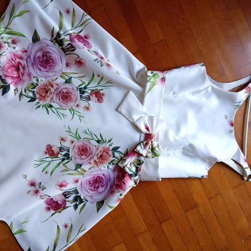 Cocktail dress Bibibo like new, white, size M/L with matching belt
