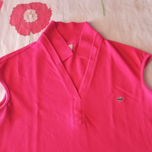 Lacoste sleeveless vintage shirt with collar and V-neck, red