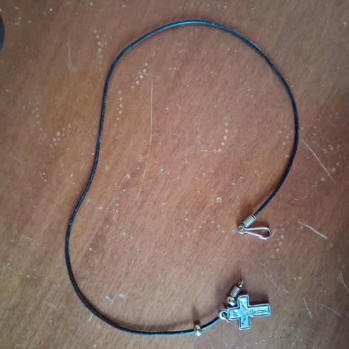 Crosses like new, pack of 14, with and without cord