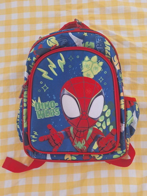 Σχολικό σακίδιο Spidey σαν καινούργιο 33 x 24