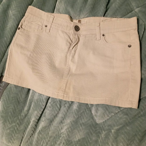 Women's skirt like new, beige, size XS