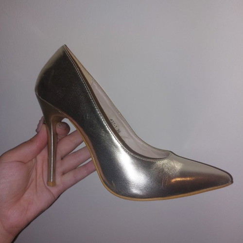 Gold high heels used, very good condition, size 37
