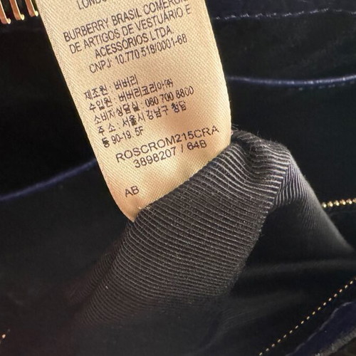 Burberry Heritage Grain leather blue handbag new