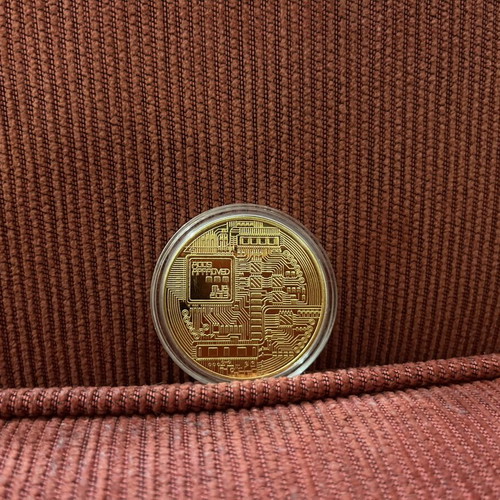 Bitcoin Coin BTC collectible new in protective case