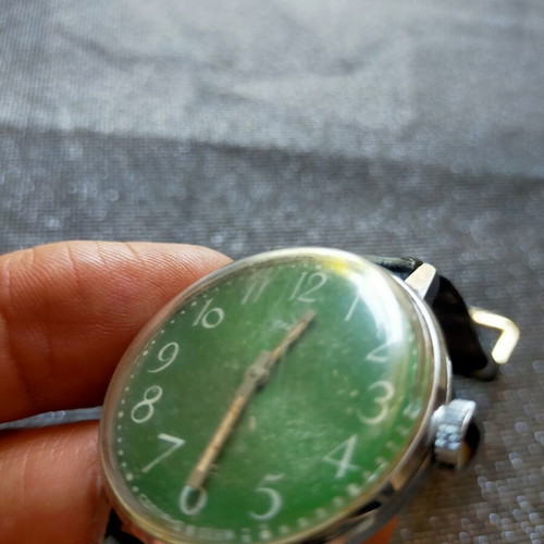 Mechanical wristwatch used, works
