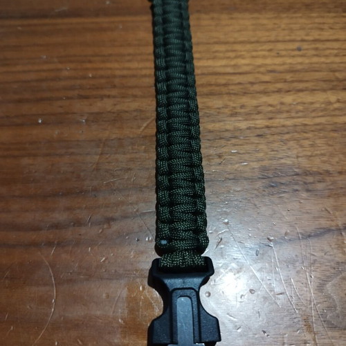 Survival bracelet new, designed for outdoor activities