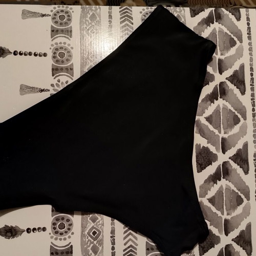 Shein black women's high-waisted bikini bottom like new, size S