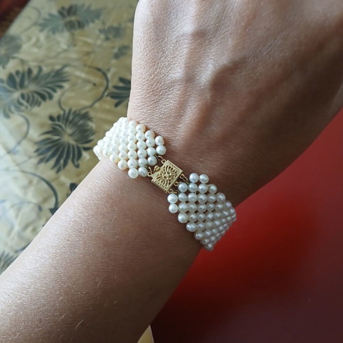 Bracelet with natural pearls and 14k gold clasp, like new, 19 cm