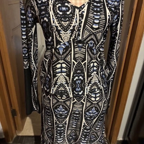 Ethnic Aztec Design Spring Dress fitted midi or maxi Bodyflirt Boutique used