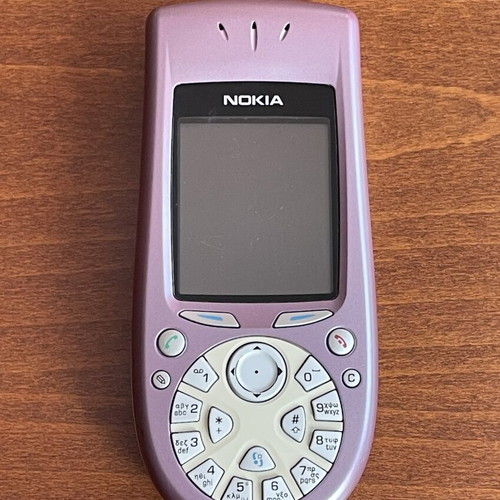 Nokia 3650 phone used, rare pink color with original battery