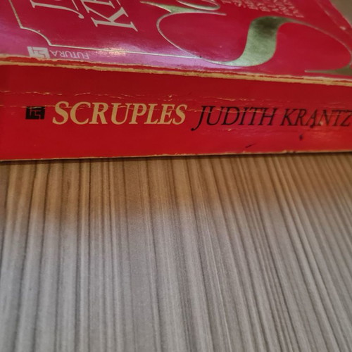 Book Scruples used, Judith Krantz, 1982