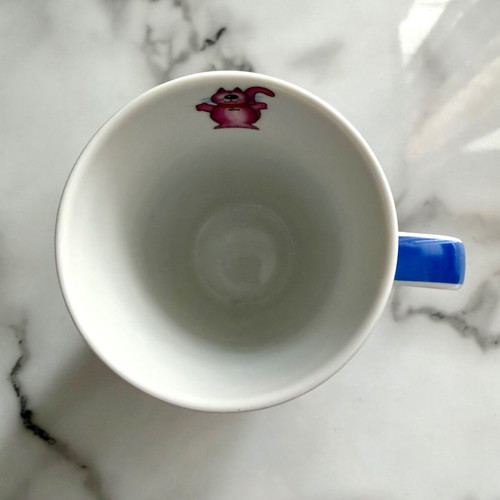 Large porcelain mug with cat design like new