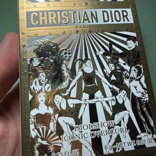 Dior box Christmas 2025 like new with gold details