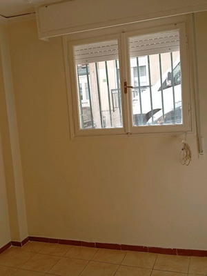 Διαμέρισμα ημιυπόγειο 60 τ.μ. στο Περιστέρι με κλιματισμό