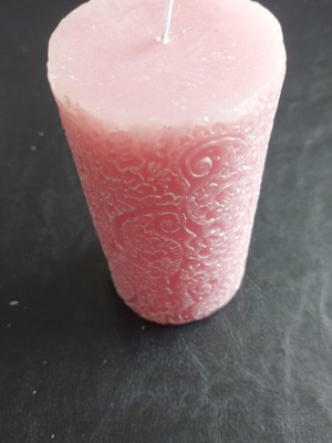 Pink candle with designs new, height 13cm, diameter 6cm