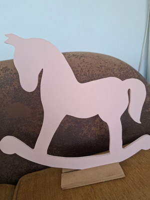 Wooden decorative unicorn like new, monochrome with detachable base 40×50
