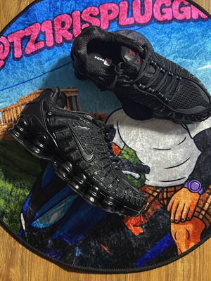 Nike Shox TL Black sneakers size 42 never used