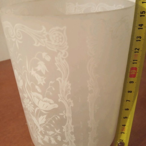 White lamp shades used with flowers, pack of 5