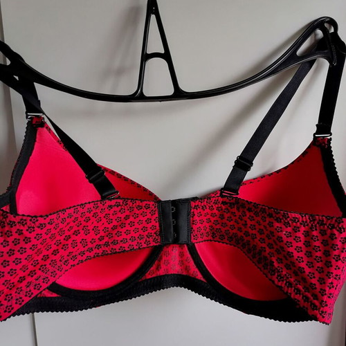 Wonderbra Rumu 90C bra new, black and red