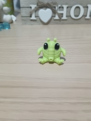 Kinder Teraki figure like new