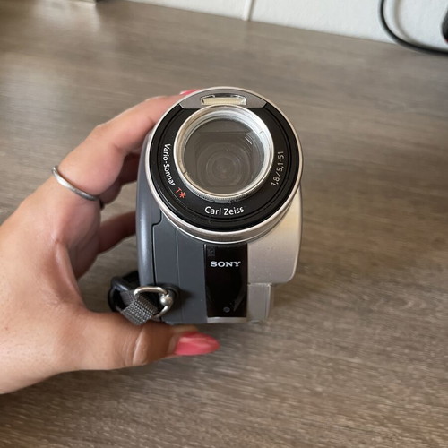 Sony Handycam DCR-DVD505 Vintage Camcorder like new