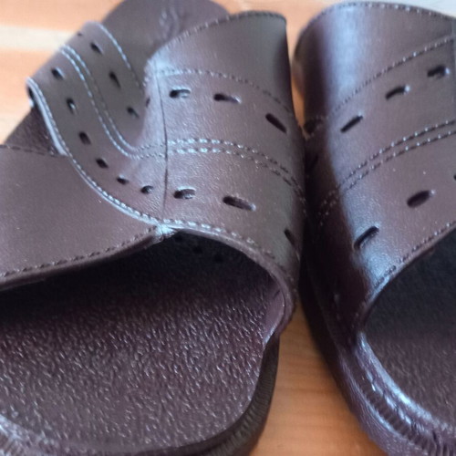 Buffalo men's rubber work slippers new, sizes 39 & 40, brown