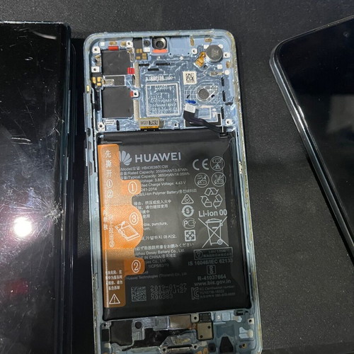 Huawei P30 screen used with minor scratches