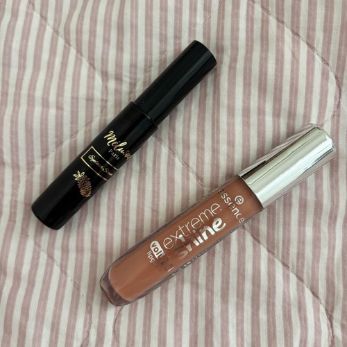 Eyelash Serum and Essence Extreme Shine Volume Lipgloss new