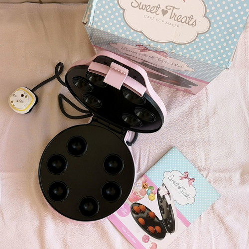Cake Pop Maker new with adapter and recipe book