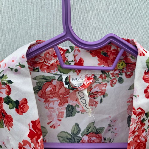 Floral kimono used, soft white with red, summer silk-like fabric