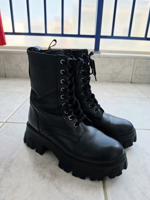 Papanikolaou Shoes leather boots like new, black, size 39