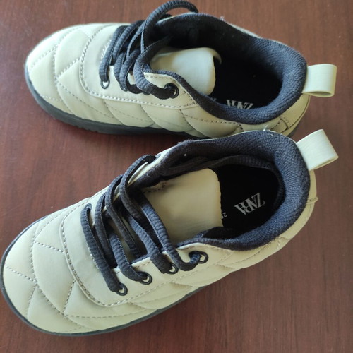 ZARA Kid's Sneakers Size 25 New